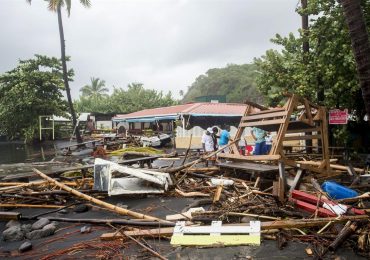 Los escombros en un restaurante en Le Carbet, en la isla caribeña francesa de Martinica, después de ser golpeada por el huracán María foto: AFP Lionel Chamoiseau