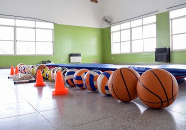 Material Deportivo Esc. C. Carballo