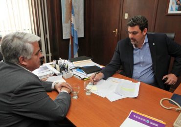 Acciones en contra el impuesto al vino