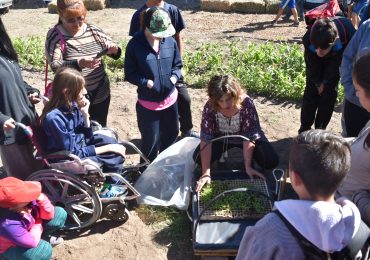 Alumnos visitaron Pro Huerta