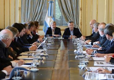En busca del acuerdo fiscal, Macri recibe a los gobernadores