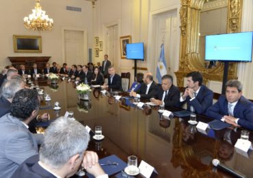 Mendoza firmó el Pacto Fiscal