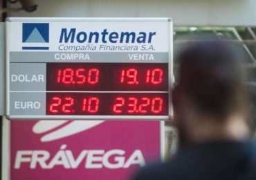 El dólar superó los 19 pesos y temen efecto inflacionario