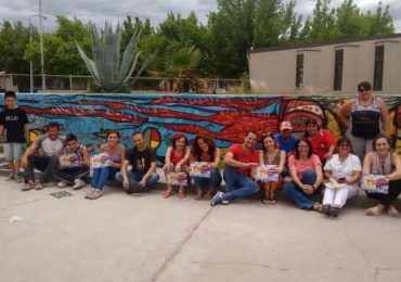 Con mucho arte y un mural colectivo, profesionales, usuarios, vecinos y colaboradores dieron vida a un gran festejo por la salud