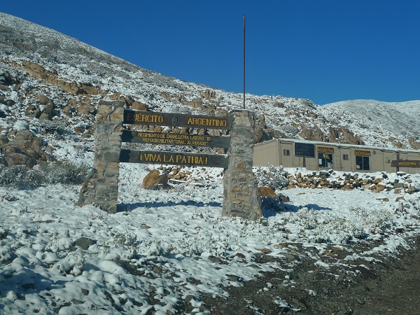 Laguna del Diamante con nevadas