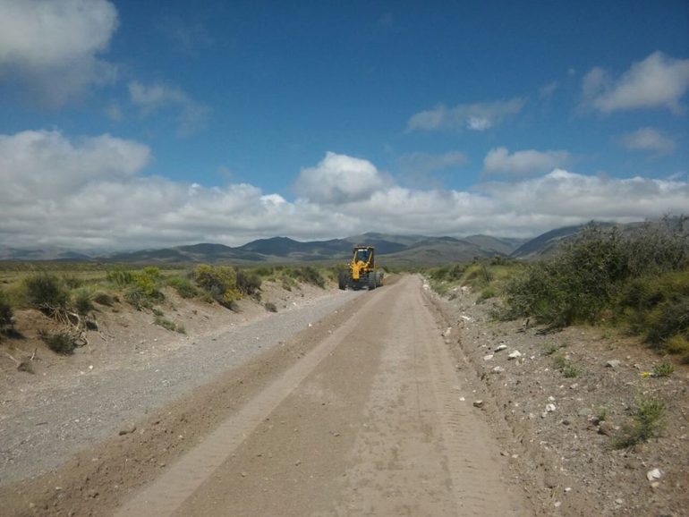 Valle de Uco: el Gobierno pone en condiciones las rutas productivas