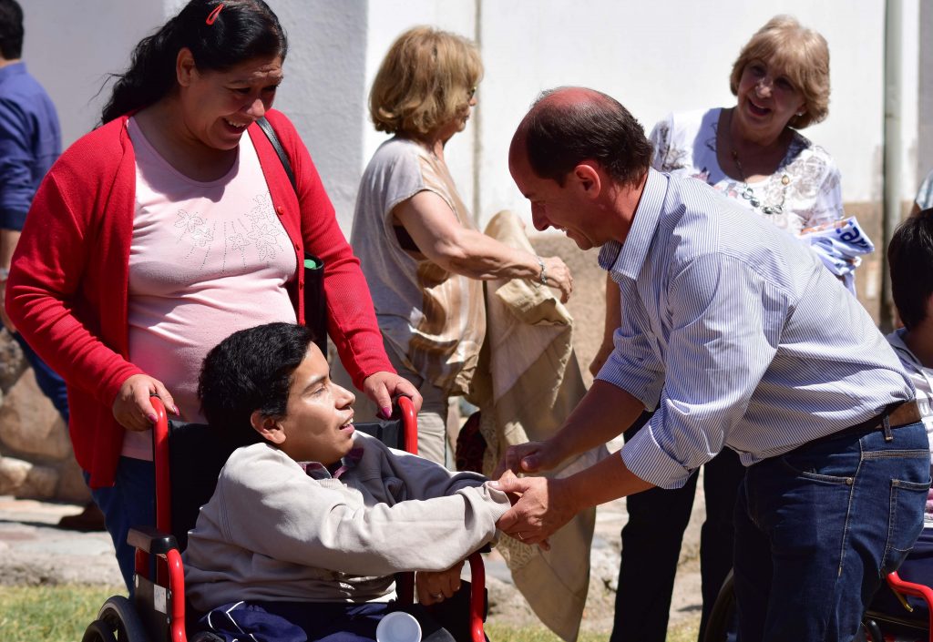 Entrega de Sillas de Ruedas Tgto-min