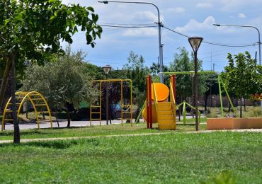 Tupungato Continua mejorando espacios verdes