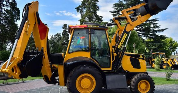 Compra de maquinarias viales para Tupungato