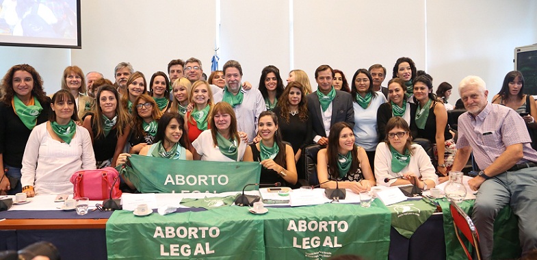 Presentan el proyecto sobre el aborto y se trata en 2 semanas