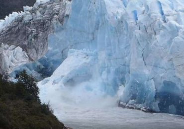 Se rompió el puente de hielo del glaciar Perito Moreno en la noche y sin público