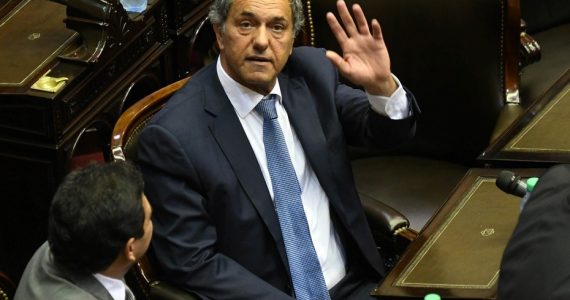 Hace 3 años, el diputado kirchnerista Daniel Scioli se manifestó en contra de la legalización.