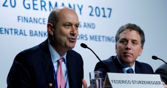 Dujovne y Sturzenegger