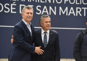Llega Macri a Mendoza en clima de crisis y reclamos