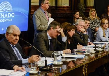 Tras una intensa sesión, el Senado aprobó la ley de tarifas pero Macri la vetará