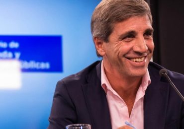 Tras otra escalada del dólar, Macri decidió hacer cambios y puso a un hombre de su confianza. Dujovne, ahora a cargo de Hacienda y Finanzas.