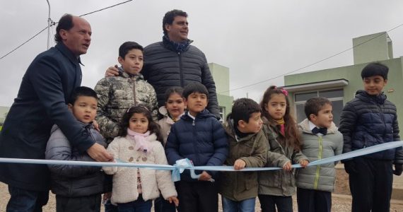 Entrega de Viviendas Barrio Terrazas del Valle