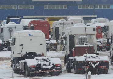 Ya son más de 200 los camiones varados en alta montaña
