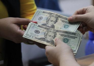 En dos días el dólar aumentó más que en todo 2017 y la tasa del BCRA quedó en 60%