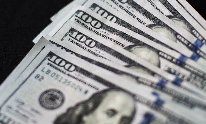 El dólar cerró ayer por primera vez sobre los $ 40