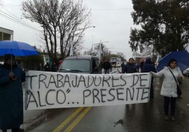 Se agrega al difícil cuadro de situación un número importante de proveedores que quedaron sin cobrar una abultada suma, lo que el magistrado también deberá resolver.