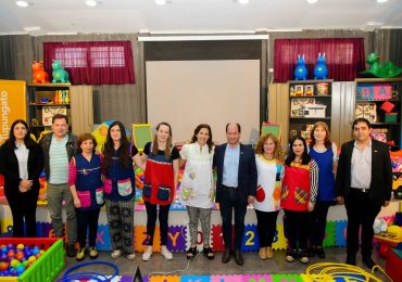 Entrega de Material SEOS y CDyF Tgto7