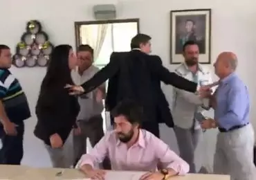 Pelea HCD San Carlos