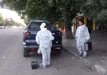 Tenía 28 años y la Justicia sigue la hipótesis de un asesinato fuera del hospedaje pero que luego lo dejaron en la habitación.