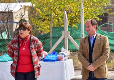 Entrega e Material deportivo Esc. Beghin Tgto