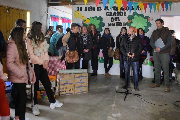 Ubicado en el barrio El Esfuerzo, brinda servicio a 71 niños de 45 días a tres años. Además, funcionan otros servicios educativos para niños y jóvenes.