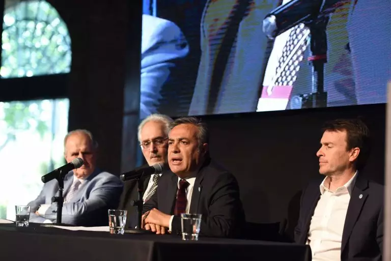 Alfredo Cornejo en el Congreso Nacional de Contadurías
