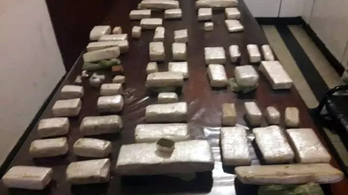65 ladrillos. Los paquetes incautados en el Valle de Uco. Prensa Ministerio de Deguridad