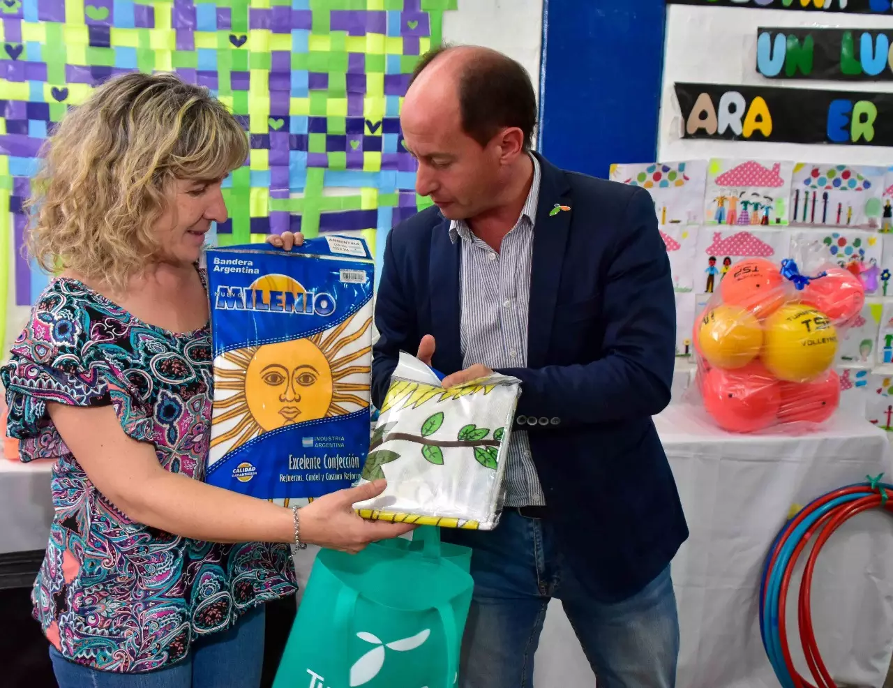 Se realizó una nueva entrega de Material Deportivo a Escuelas de Tupungato